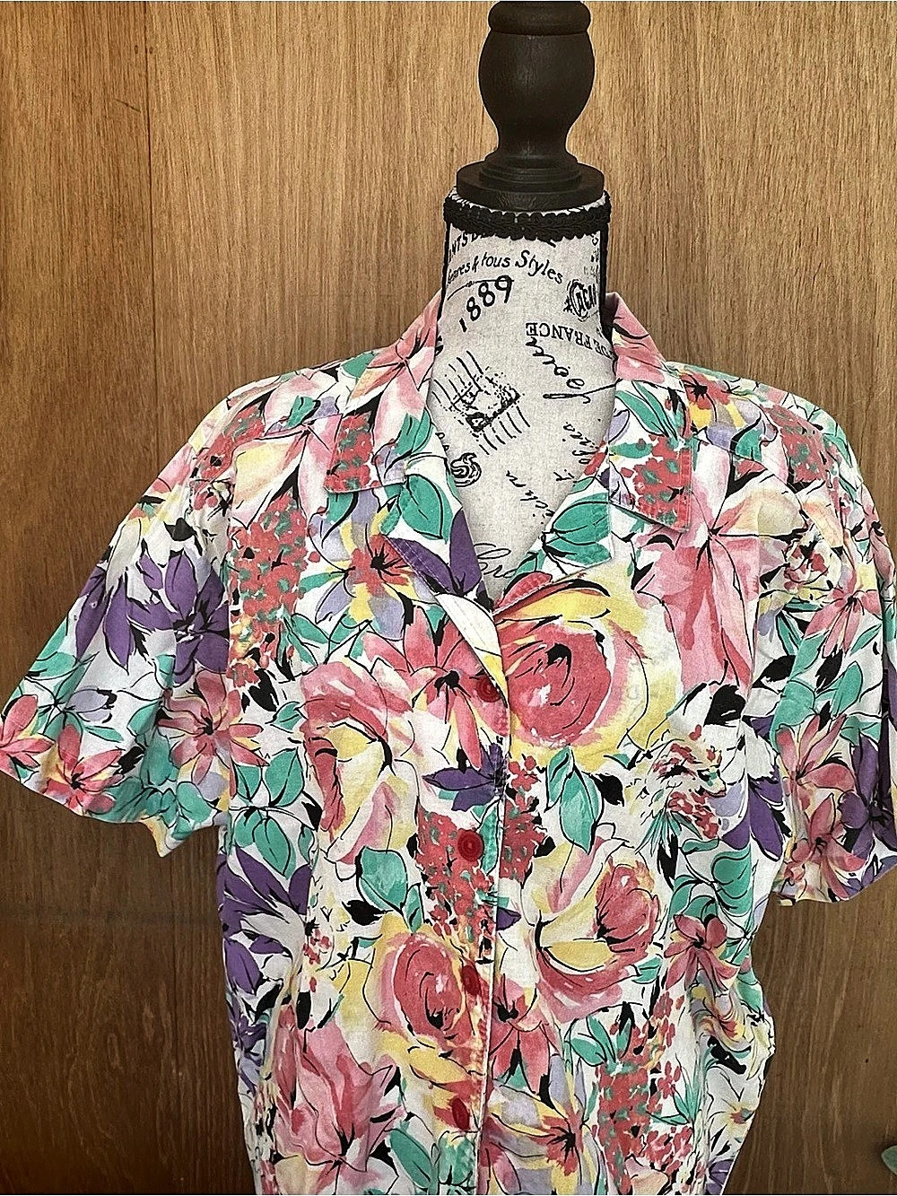 Tapa & Co. Floral Short Sleeve Button Front Top in Pink